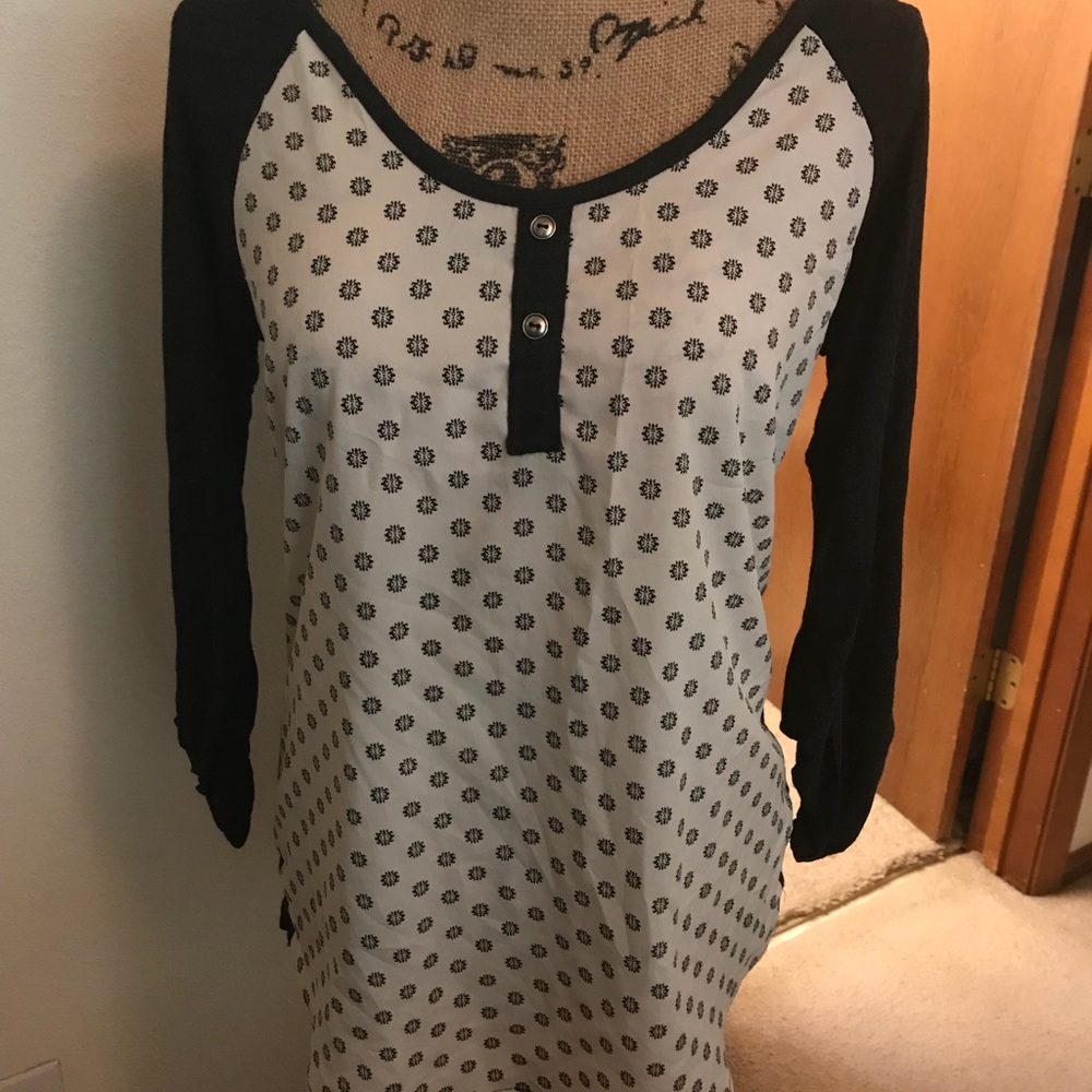 Cute Maurice’s shirt Sz M